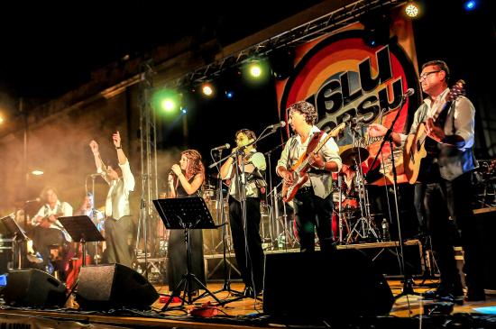 MaluVersu Band Live foto