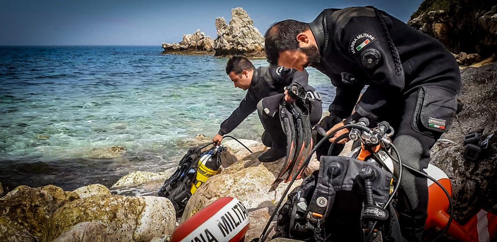 Tre ordigni bellici fatti brillare nelle coste di Altavilla Milicia