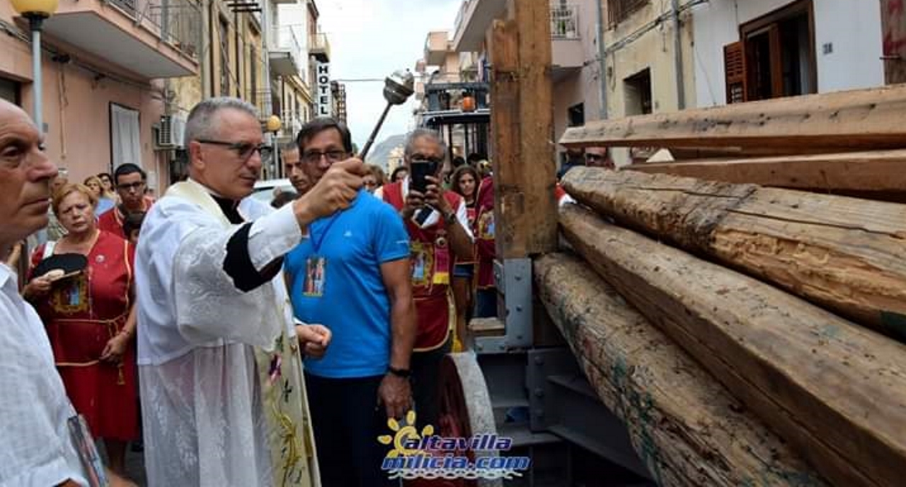 Benedizione del legname del Carro di Altavilla Milicia: Continuiamo a coltivare le radici della nostra civilt