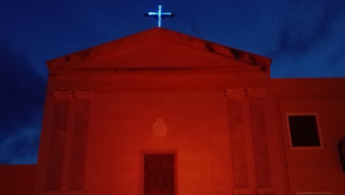 Il Santuario Madonna della Milicia si tinge di rosso per i cristiani perseguitati