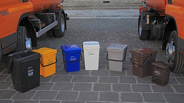 Nuovo turno per ritirare i mastelli per la raccolta differenziata