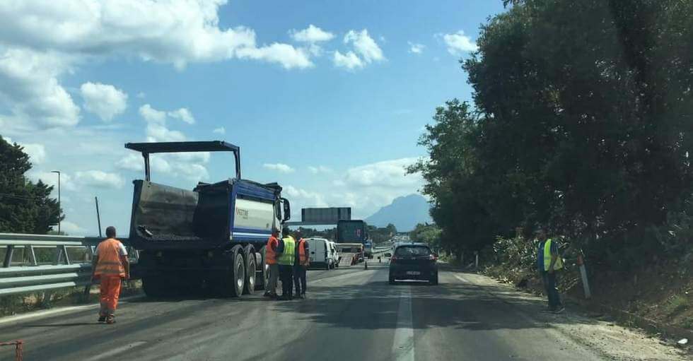 Continuano i lavori di manutenzione del manto stradale in autostrada