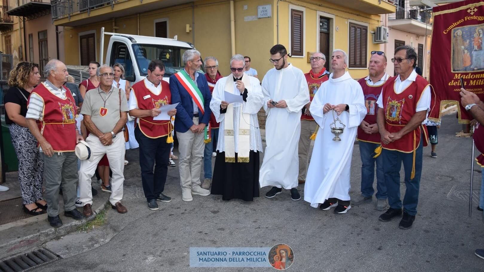 Cerimonia benedizione legname del carro