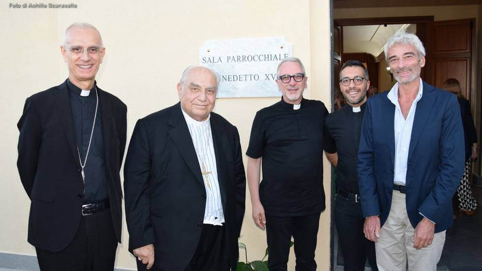 Intitolazione sala parrocchiale a Papa Benedetto XVI