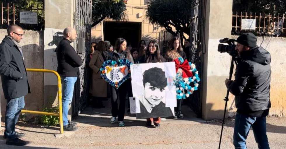 Stamani corteo silenzioso degli studenti del liceo artistico per ricordare Kevin