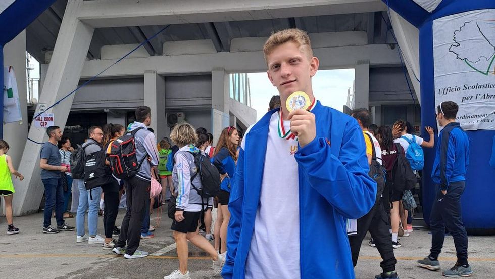 Gabriele Di Vita conquista la medaglia d'oro di atletica su pista a Pescara