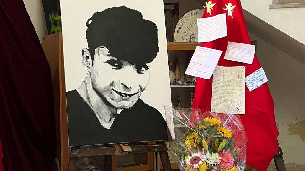 Kevin Barreca ricordato stamani dai compagni del liceo artistico �Renato Guttuso�