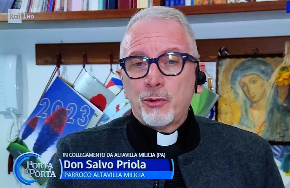 Lintervento di don Salvo a Porta a Porta