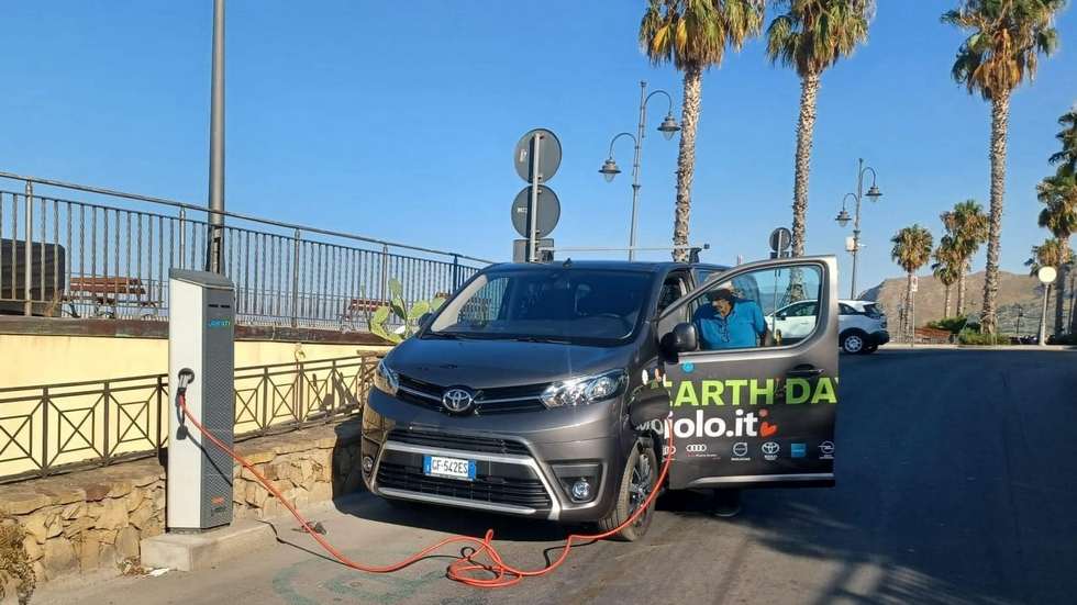 Riprende il servizio di trasporto per le spiagge