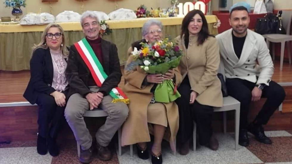 La signora Rosa Orlini spegne 100 candeline