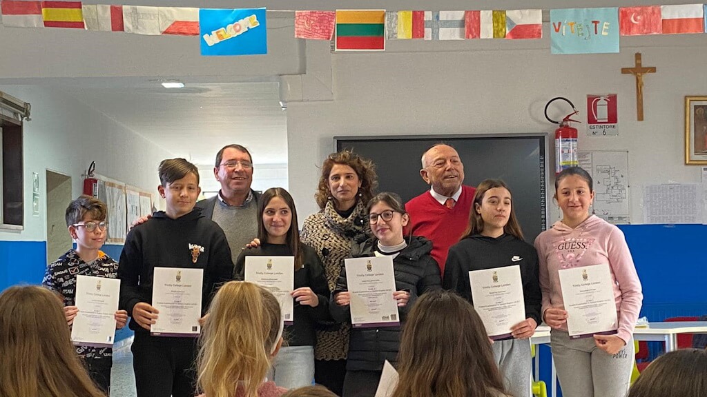 Consegnati i certificati Trinity College London agli alunni