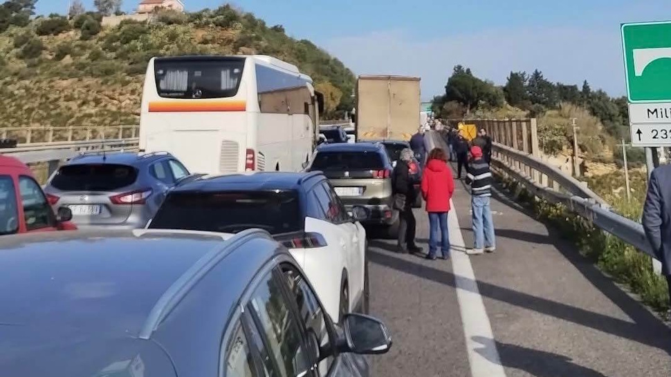 Traffico in tilt in autostrada nel tratto da Trabia ad Altavilla Milicia