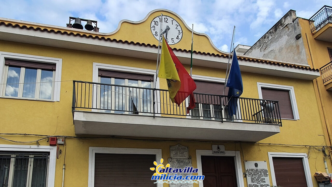 Giunta Comunale: variazioni di bilancio, sostegno ai giovani e azione legale contro maxi pignoramento da 99 milioni